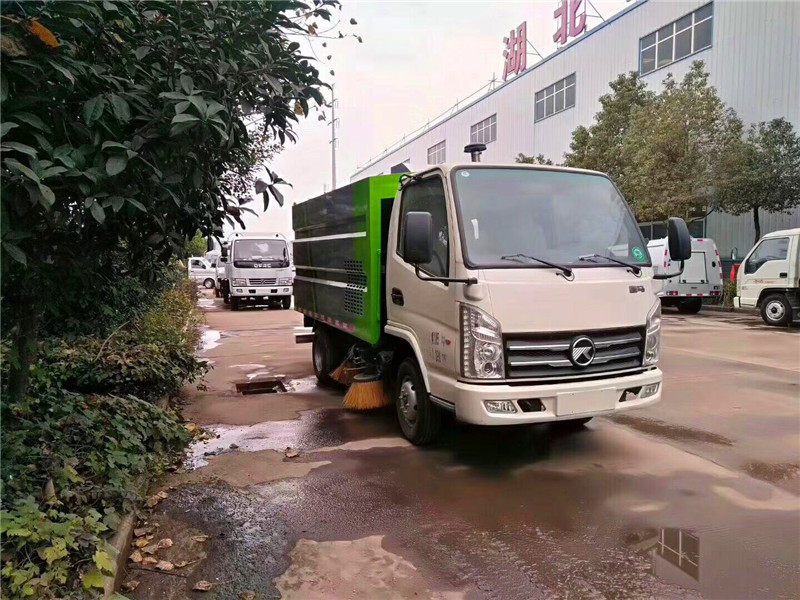 凱馬藍(lán)牌掃路車(chē)