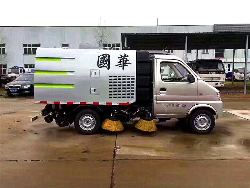 長安小型掃路車