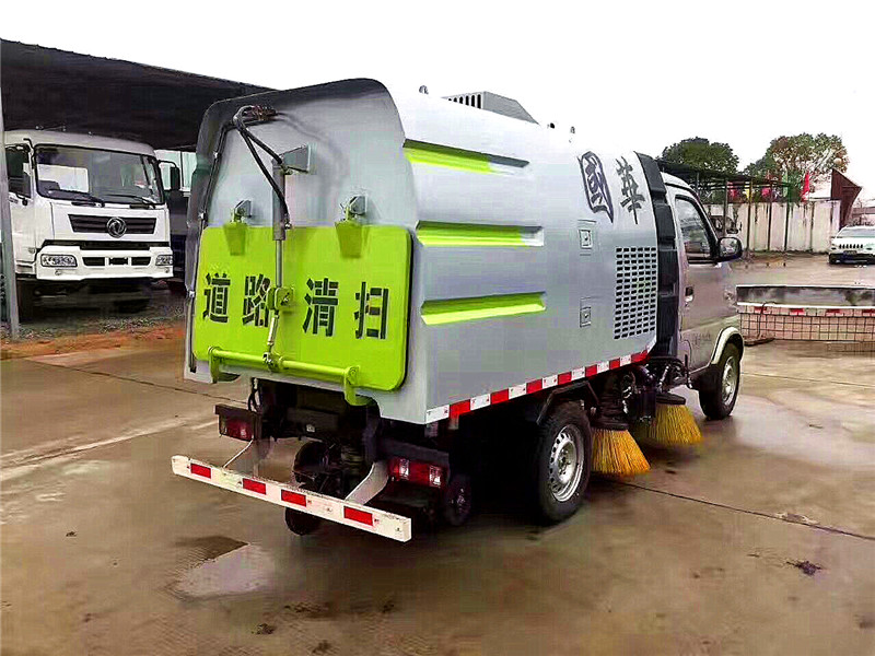 長安小型掃路車