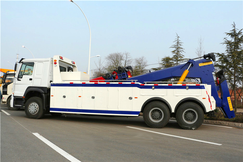 重汽后雙橋拖吊清障車