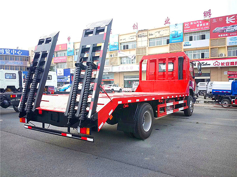 東風柳汽單橋平板運輸車