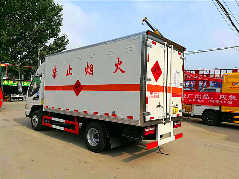 江淮可易燃液體廂式運(yùn)輸車