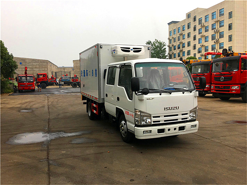 五十鈴雙排座冷藏車