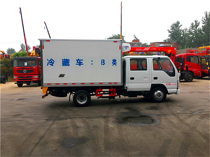 五十鈴雙排座冷藏車(chē)